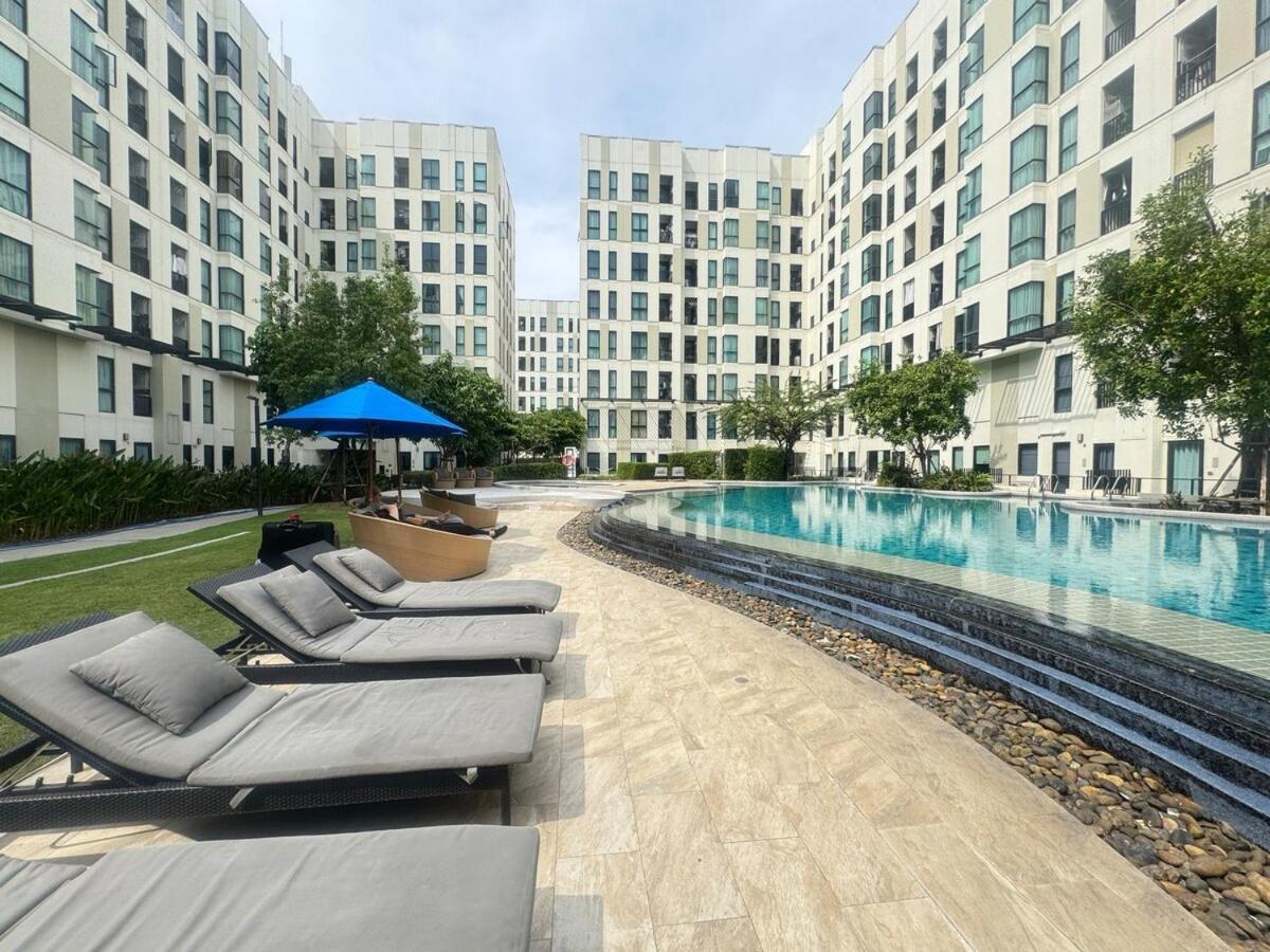 Unio Sukhumvit 72 Boutique Condo Ban Khlong Samrong Exteriör bild