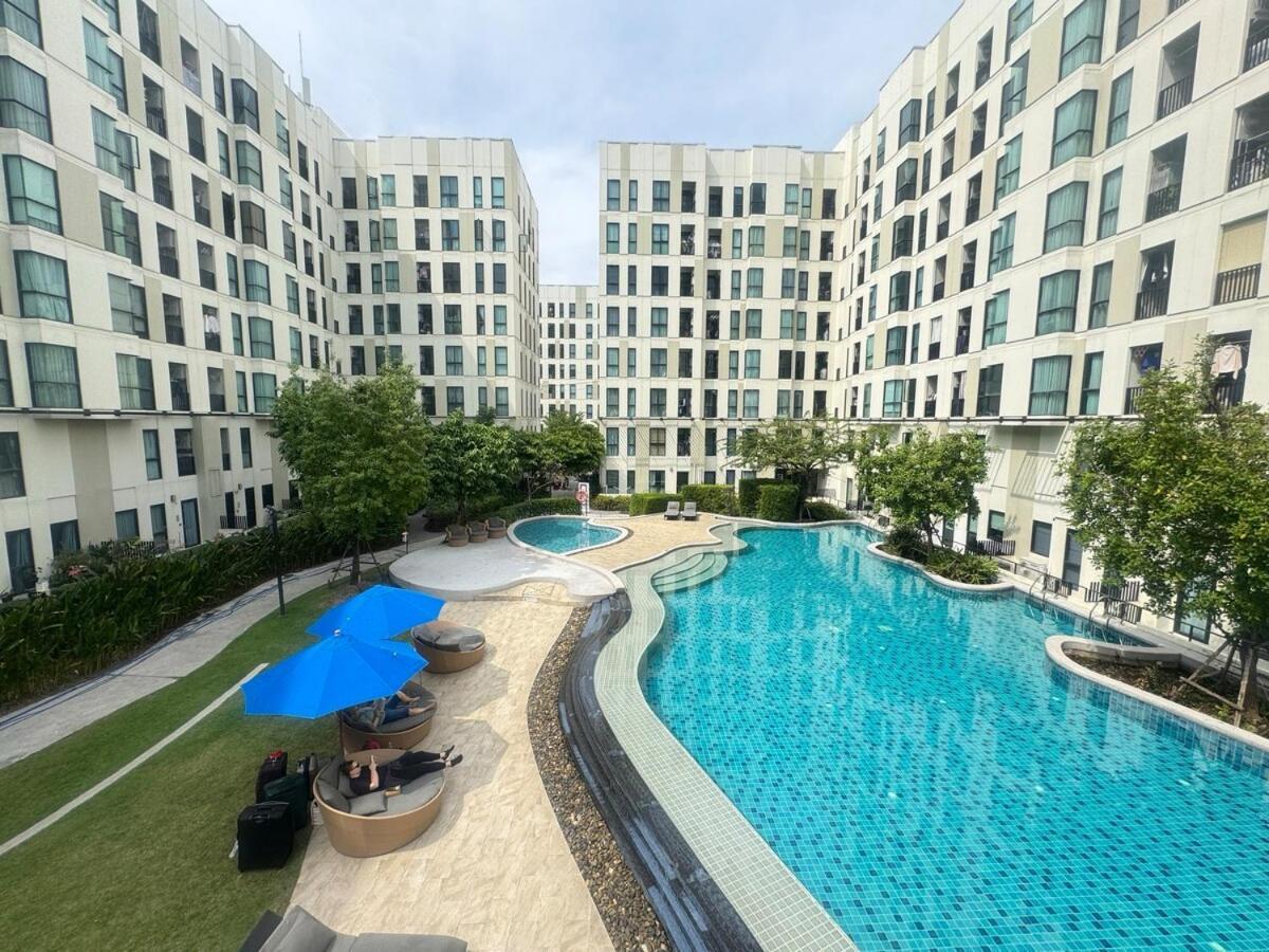 Unio Sukhumvit 72 Boutique Condo Ban Khlong Samrong Exteriör bild